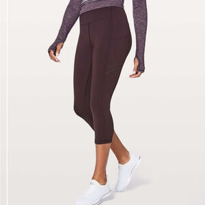 Lululemon Speed Up Crop 21"
Merlot